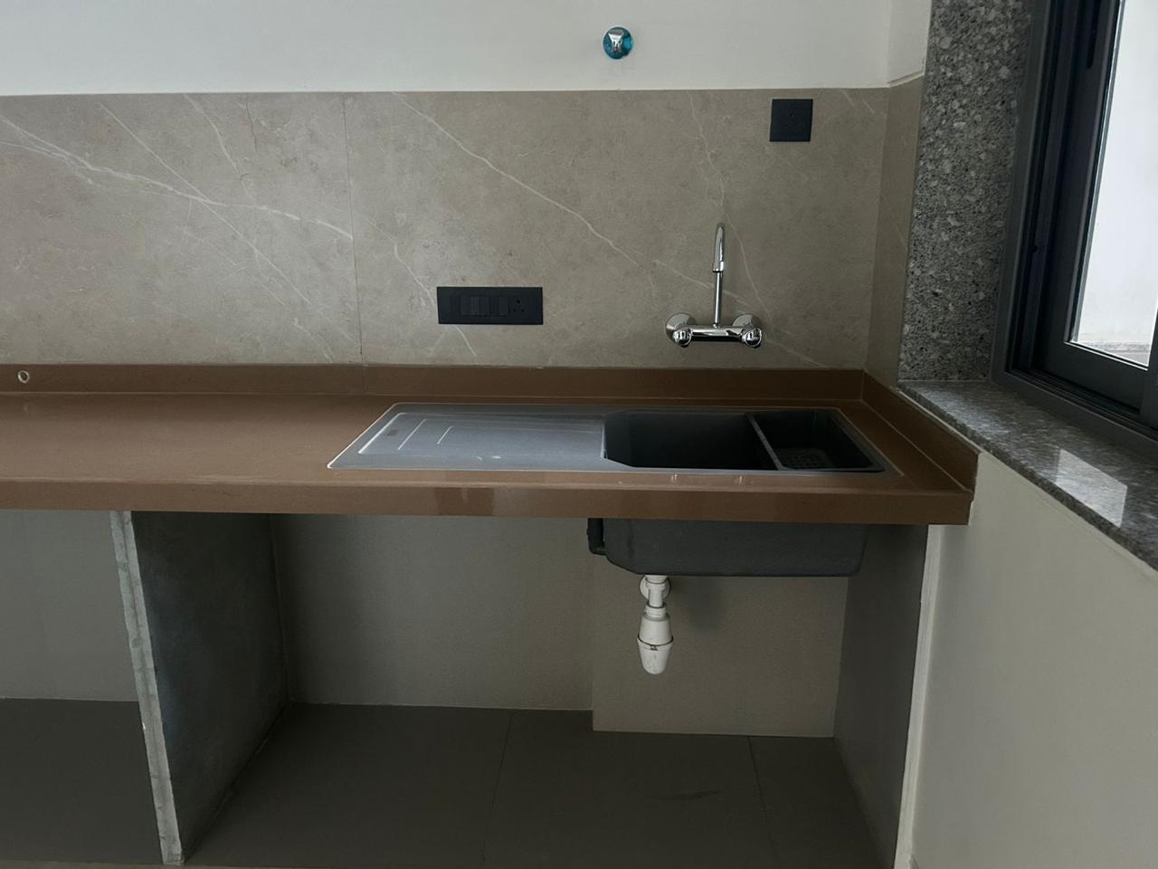 Sanitary Fixtures Photo 18